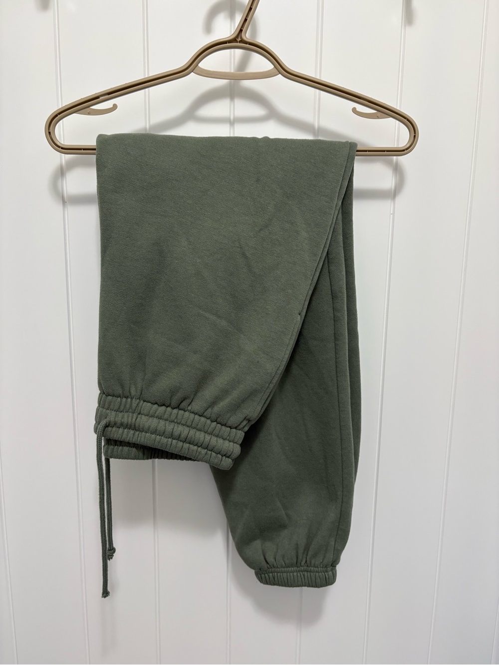 refuge athletics Green Jogger Sweatpants - Picture 5 of 5